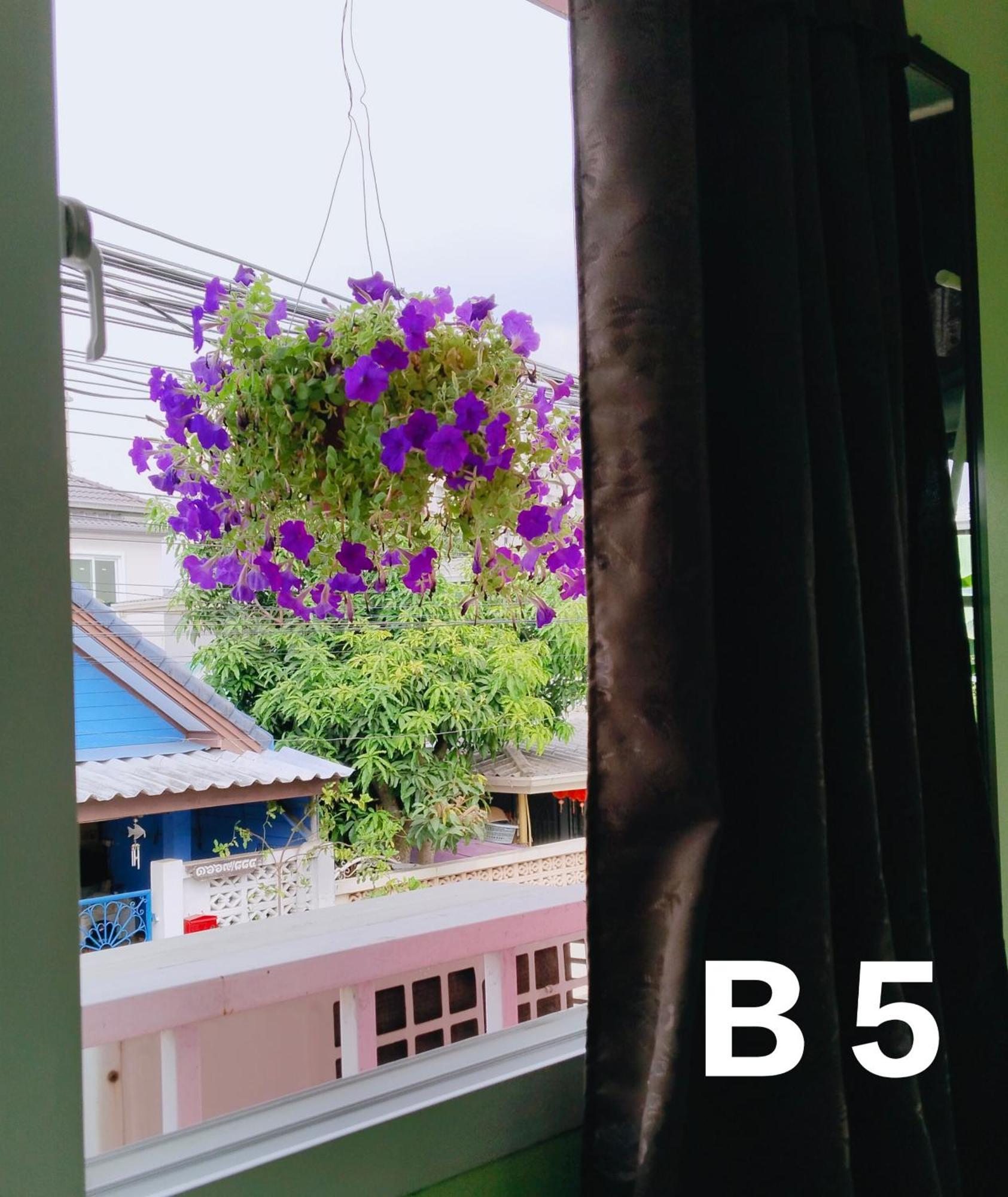 潘基克鲁阂民宿 曼谷 外观 照片